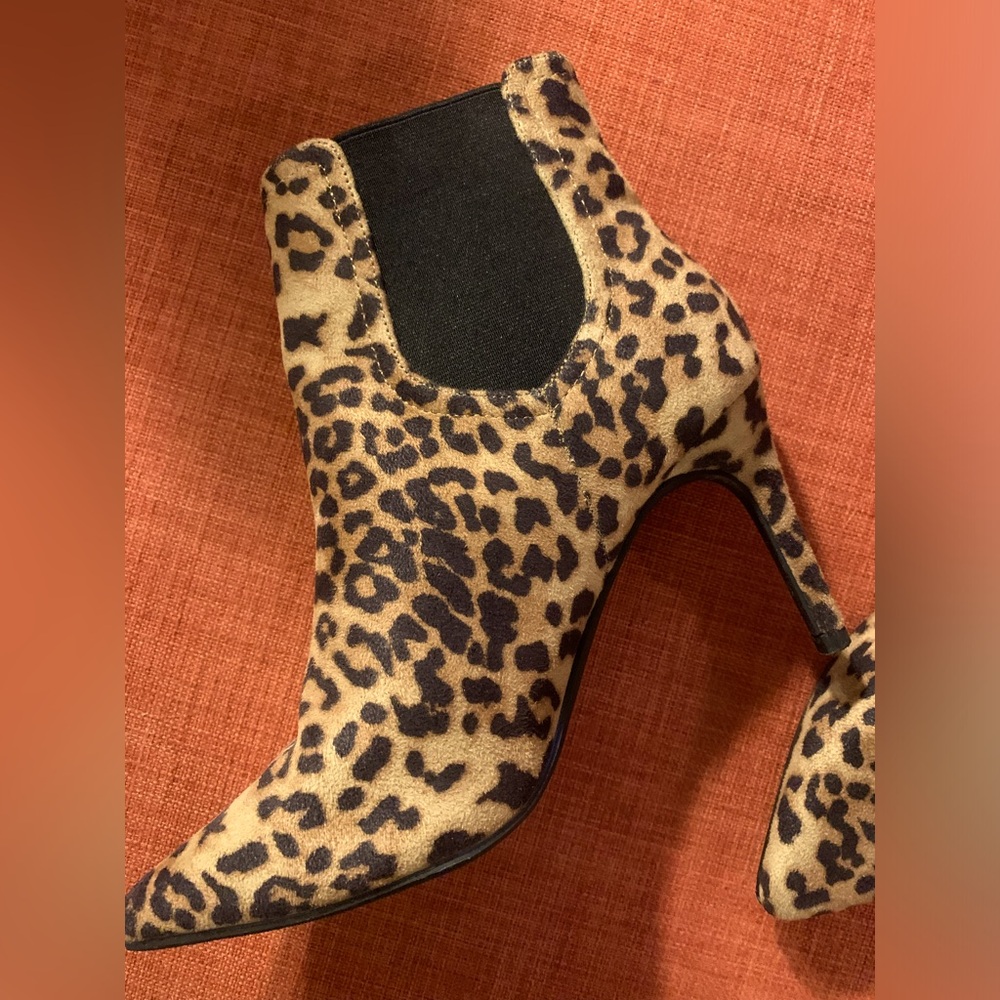 Women’s high heel leopard print boots
